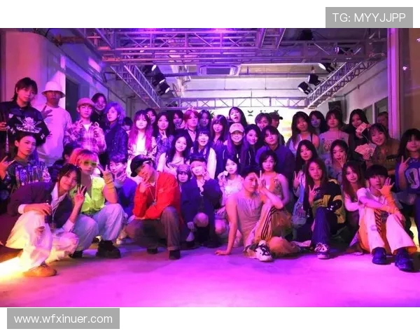 北京街舞队的灵活性探秘：舞动城市节奏与文化交融之旅