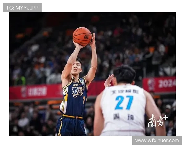 CBA精彩对决广东队与新疆队比赛视频回顾与精彩瞬间分析