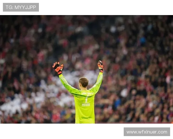 诺伊尔：守护球门的传奇门将与他不凡的职业生涯回顾