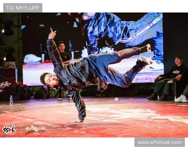 成都街舞队在攀岩联赛中的力量展现与技巧分析